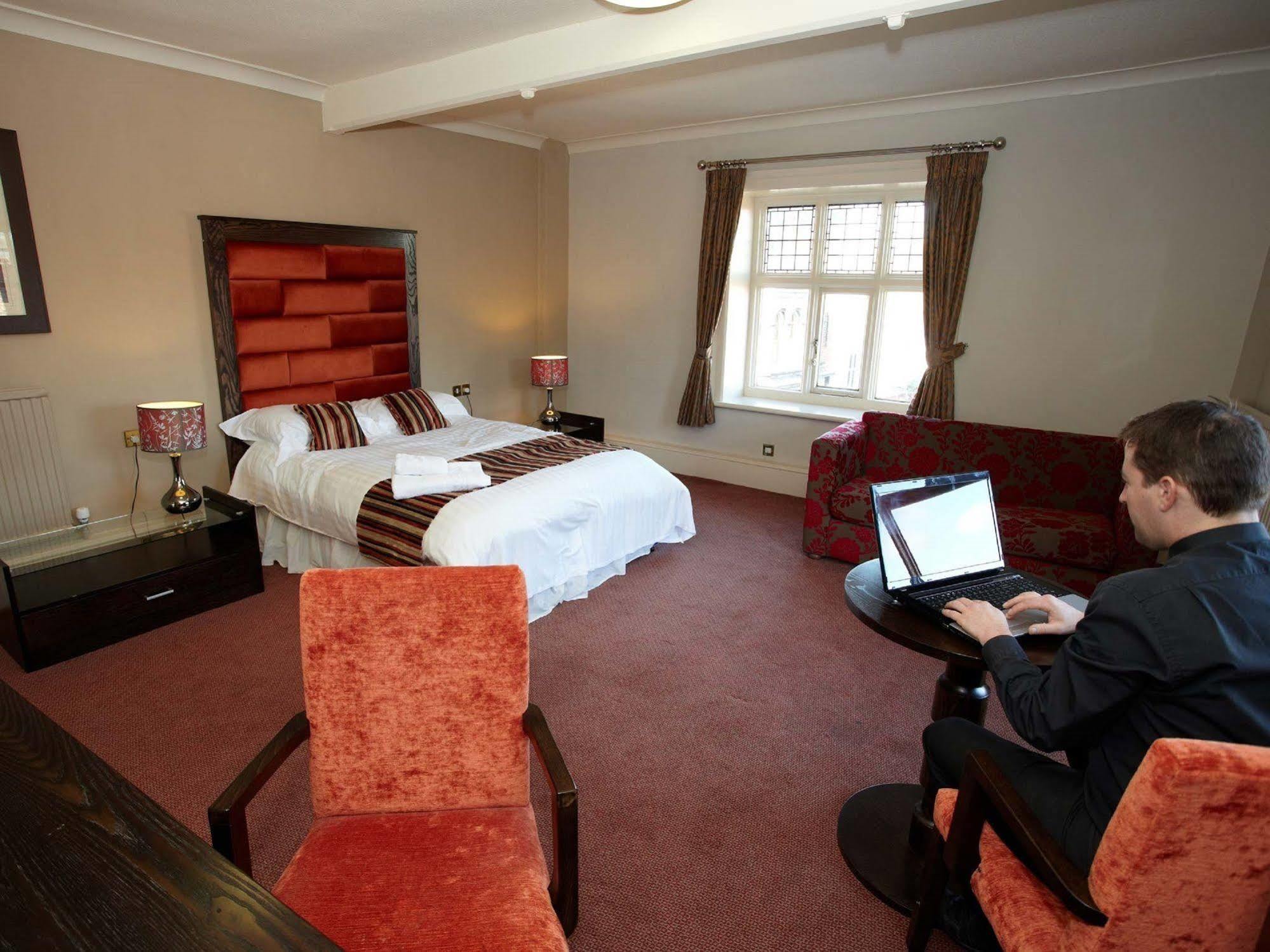 Lion And Swan Hotel Congleton Dış mekan fotoğraf
